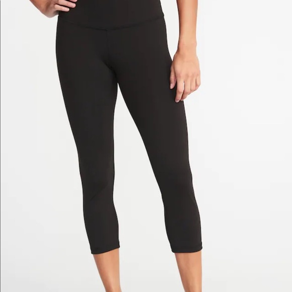 XXL Old Navy Crop High Rise Black Active Leggings